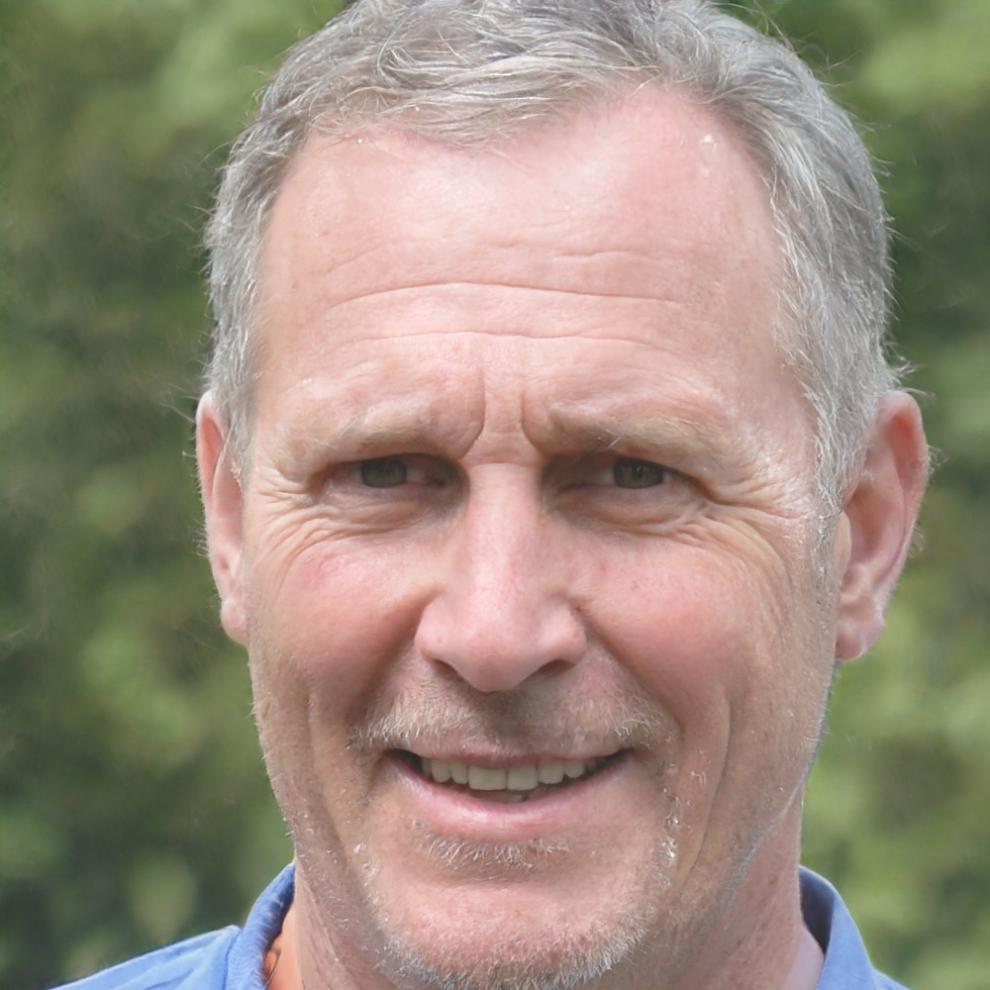 Maximilian Hoffmeister, Senior Fundraising Berater bei nidralithen