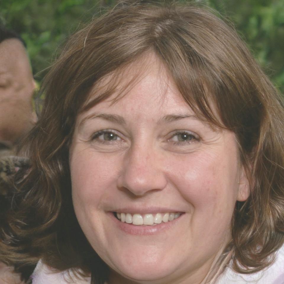 Porträt von Emese Bodnár, Finanzexpertin und ehemalige Venture-Analystin